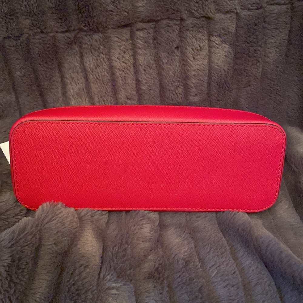 COPY - Michael Kors Red Travel pouch - Picture 2 of 5